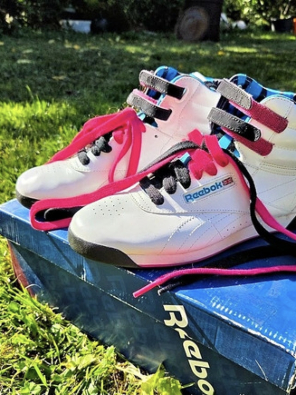 Reebok Freestyle Hi Jungle High-Top Sneakers White & Pink US 9
